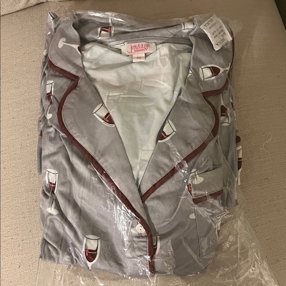 Jordann Jammies Sunshine Sisters Red Wine Button Down Pajama Set Sz XS - Picture 2 of 2